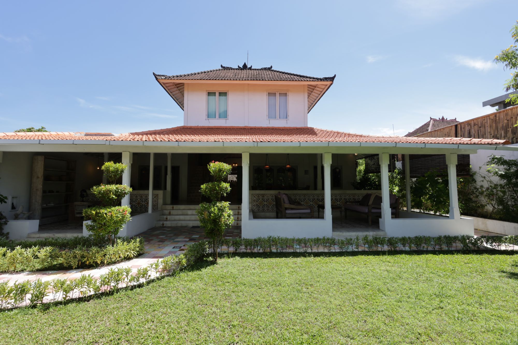 Villa Madu About